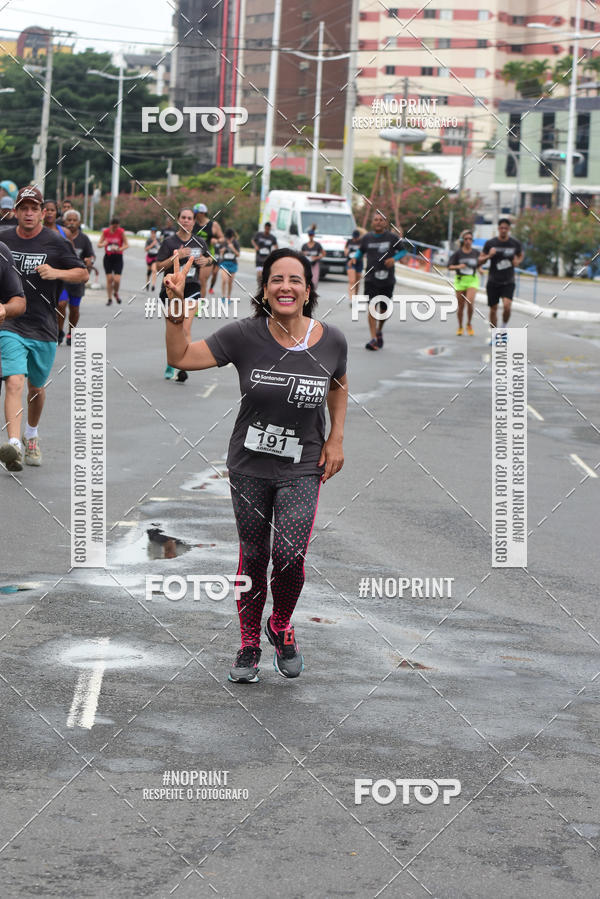 Acquista le foto dell'eventoSantander Track&Field Run Series - Shopping da Bahia in Fotop