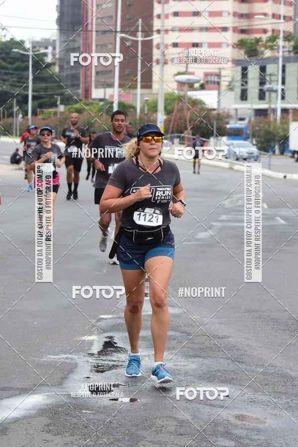 Acquista le foto dell'eventoSantander Track&Field Run Series - Shopping da Bahia in Fotop