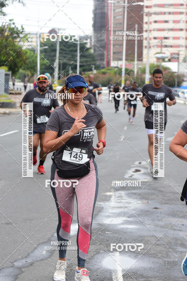 Acquista le foto dell'eventoSantander Track&Field Run Series - Shopping da Bahia in Fotop
