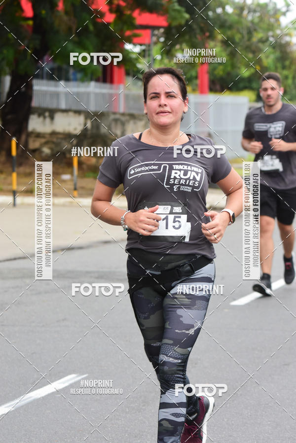 Acquista le foto dell'eventoSantander Track&Field Run Series - Shopping da Bahia in Fotop