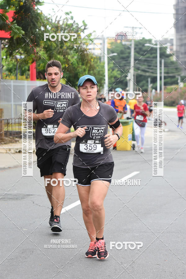 Acquista le foto dell'eventoSantander Track&Field Run Series - Shopping da Bahia in Fotop