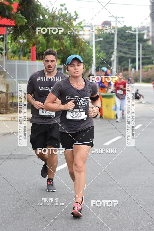 Acquista le foto dell'eventoSantander Track&Field Run Series - Shopping da Bahia in Fotop