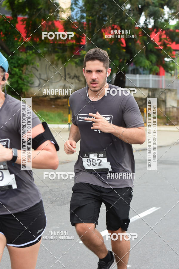 Acquista le foto dell'eventoSantander Track&Field Run Series - Shopping da Bahia in Fotop