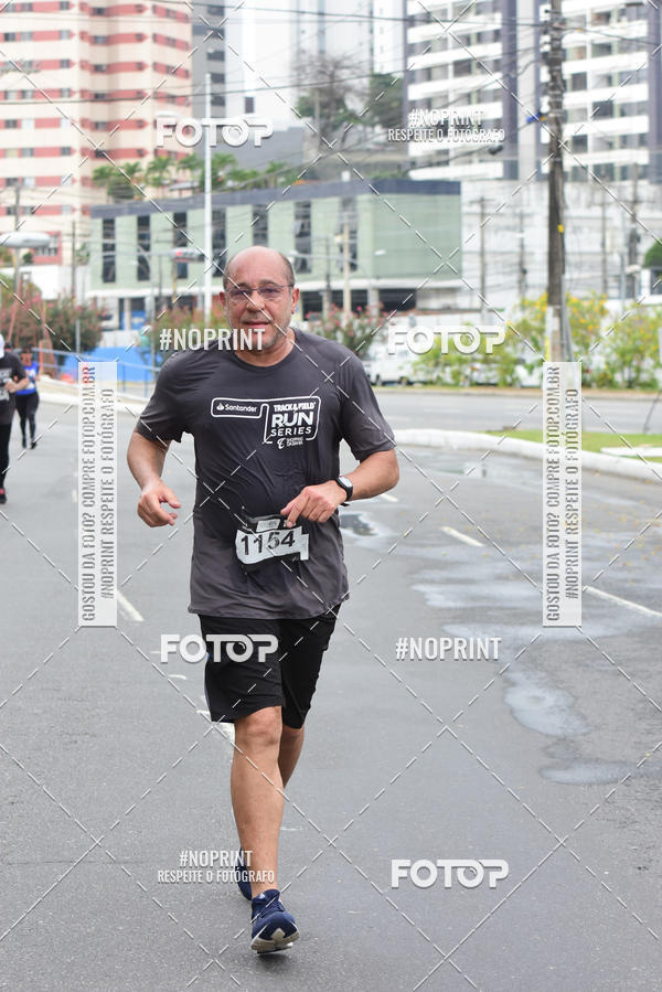 Acquista le foto dell'eventoSantander Track&Field Run Series - Shopping da Bahia in Fotop