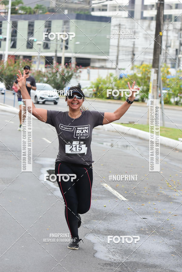 Acquista le foto dell'eventoSantander Track&Field Run Series - Shopping da Bahia in Fotop