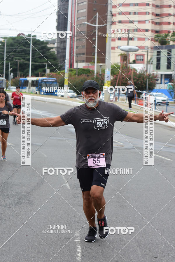 Acquista le foto dell'eventoSantander Track&Field Run Series - Shopping da Bahia in Fotop