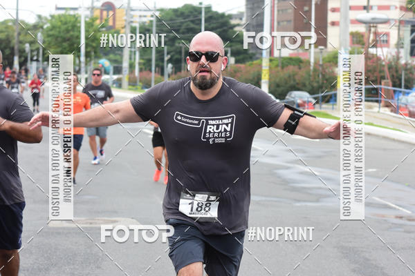 Acquista le foto dell'eventoSantander Track&Field Run Series - Shopping da Bahia in Fotop