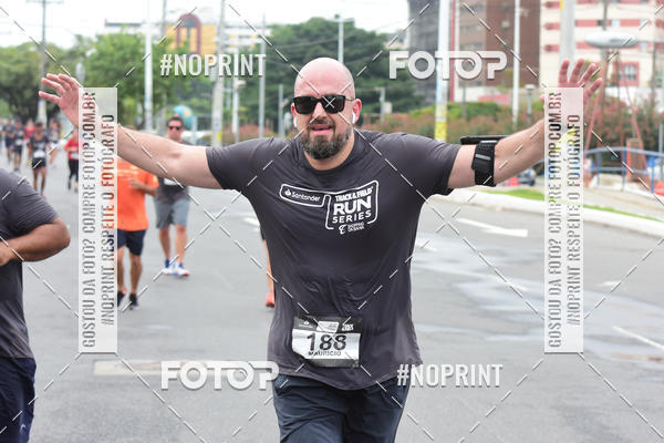 Acquista le foto dell'eventoSantander Track&Field Run Series - Shopping da Bahia in Fotop