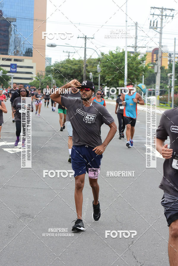 Acquista le foto dell'eventoSantander Track&Field Run Series - Shopping da Bahia in Fotop