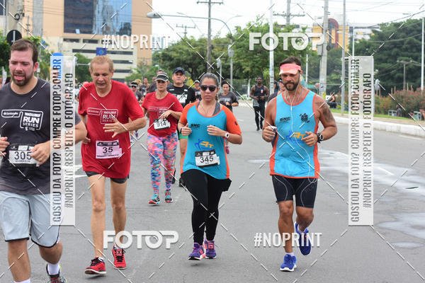 Acquista le foto dell'eventoSantander Track&Field Run Series - Shopping da Bahia in Fotop