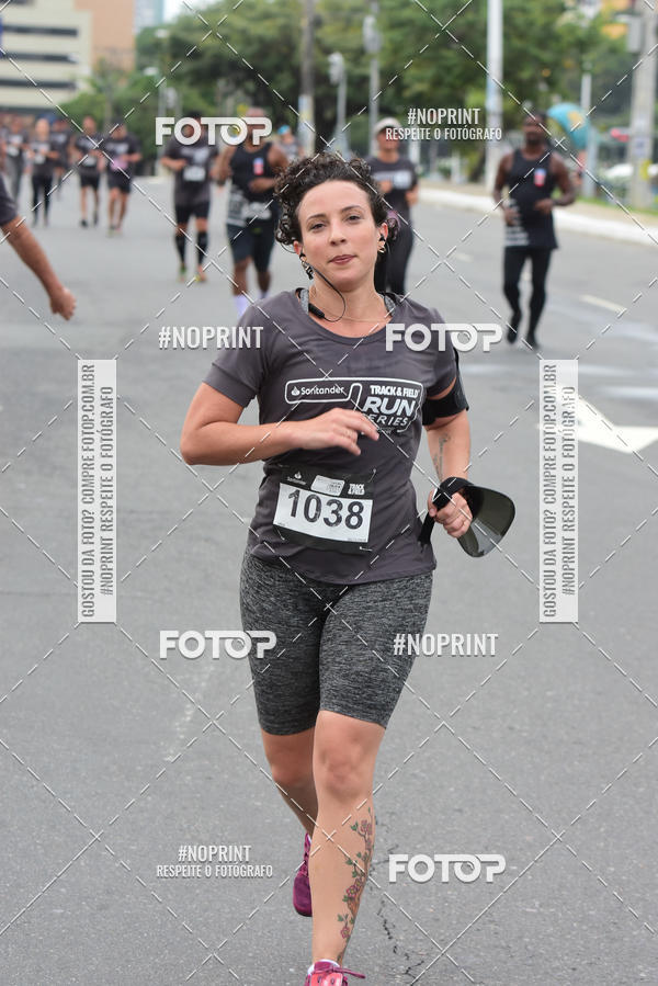 Acquista le foto dell'eventoSantander Track&Field Run Series - Shopping da Bahia in Fotop