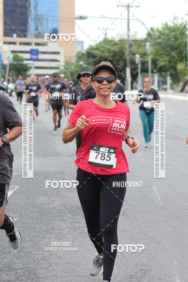 Acquista le foto dell'eventoSantander Track&Field Run Series - Shopping da Bahia in Fotop