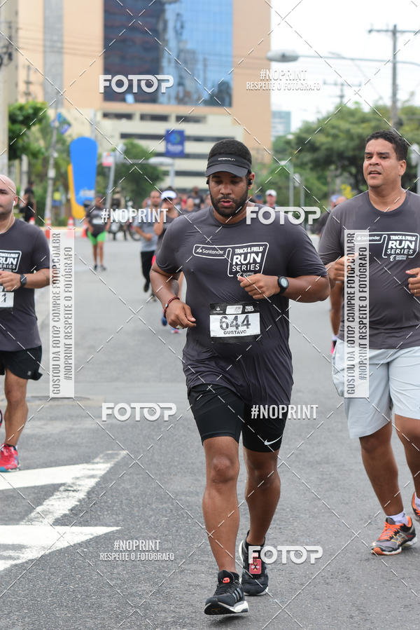 Acquista le foto dell'eventoSantander Track&Field Run Series - Shopping da Bahia in Fotop