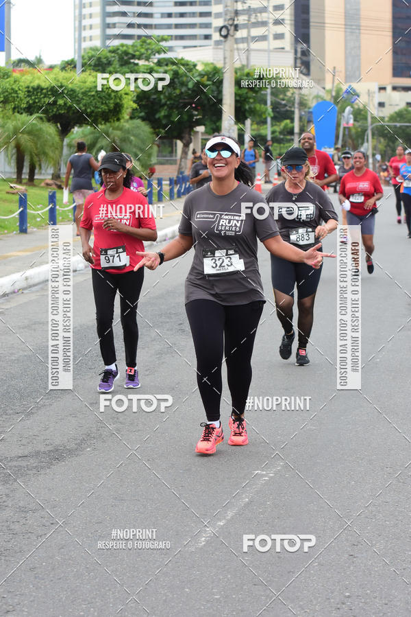 Acquista le foto dell'eventoSantander Track&Field Run Series - Shopping da Bahia in Fotop