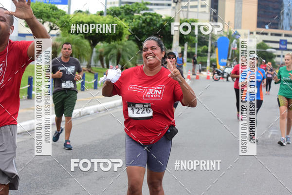 Acquista le foto dell'eventoSantander Track&Field Run Series - Shopping da Bahia in Fotop