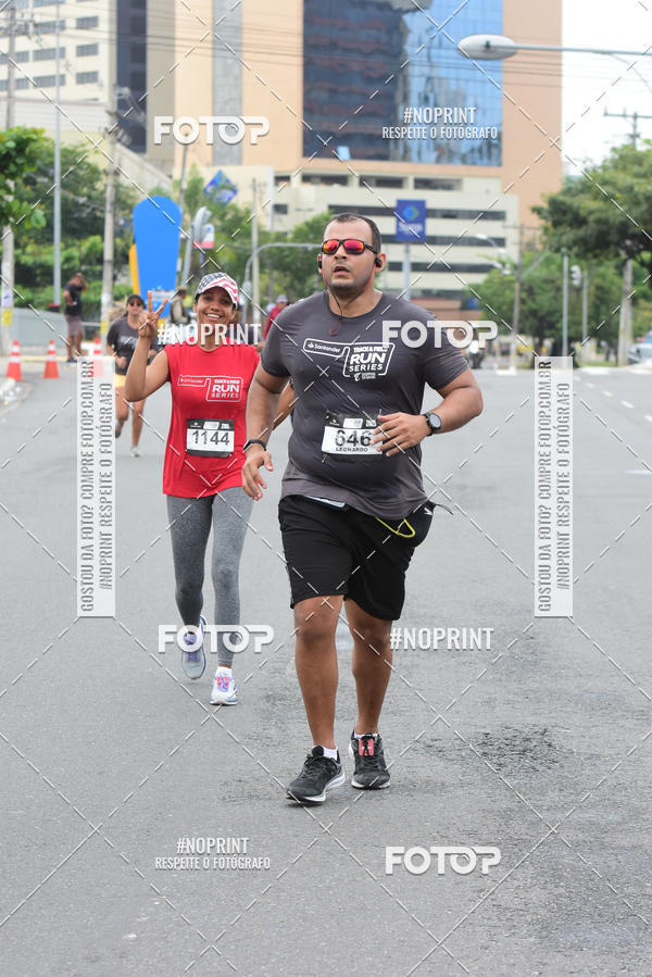 Acquista le foto dell'eventoSantander Track&Field Run Series - Shopping da Bahia in Fotop