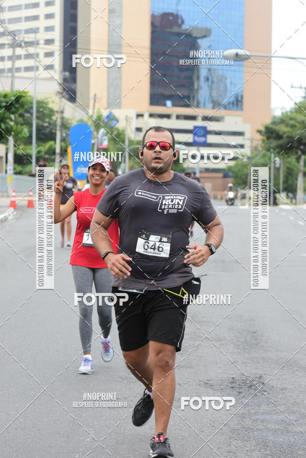 Acquista le foto dell'eventoSantander Track&Field Run Series - Shopping da Bahia in Fotop