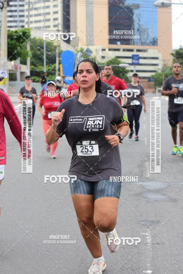 Acquista le foto dell'eventoSantander Track&Field Run Series - Shopping da Bahia in Fotop
