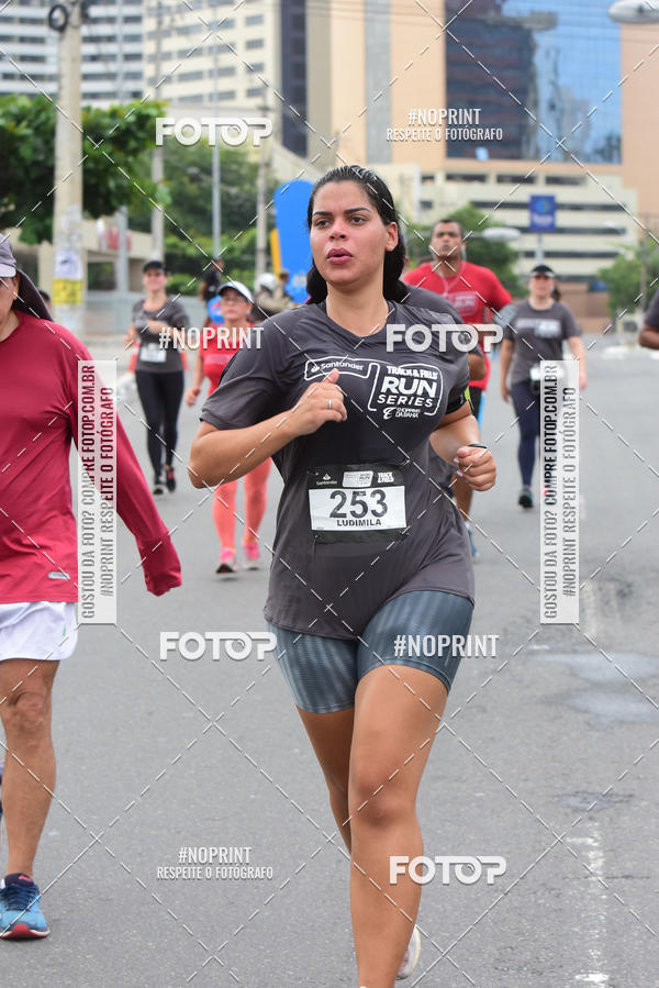 Acquista le foto dell'eventoSantander Track&Field Run Series - Shopping da Bahia in Fotop
