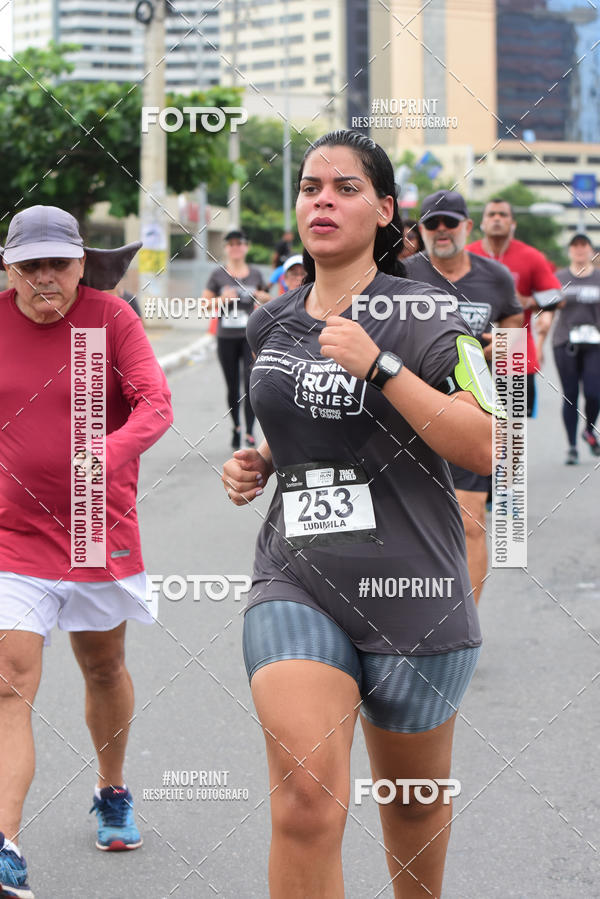 Acquista le foto dell'eventoSantander Track&Field Run Series - Shopping da Bahia in Fotop