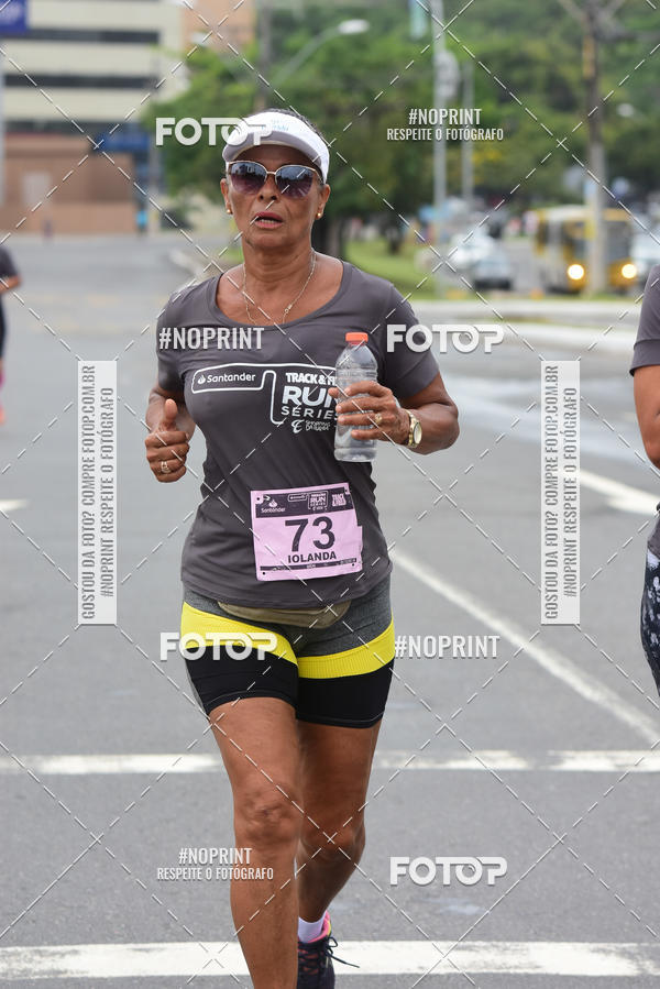 Acquista le foto dell'eventoSantander Track&Field Run Series - Shopping da Bahia in Fotop