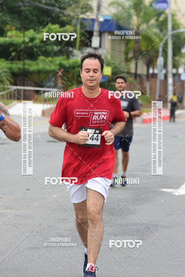 Acquista le foto dell'eventoSantander Track&Field Run Series - Shopping da Bahia in Fotop