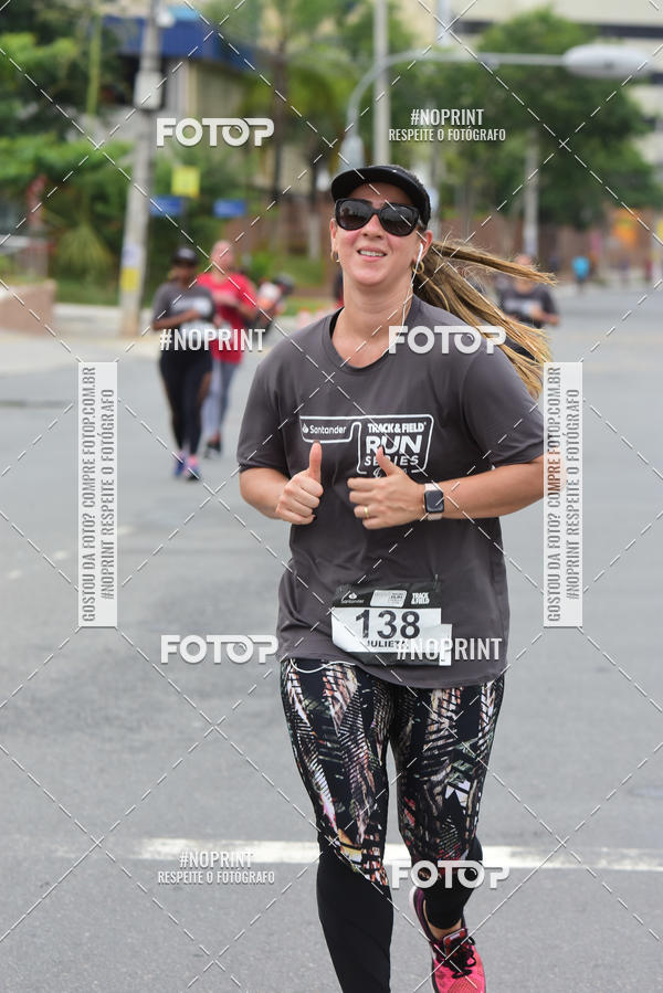 Acquista le foto dell'eventoSantander Track&Field Run Series - Shopping da Bahia in Fotop