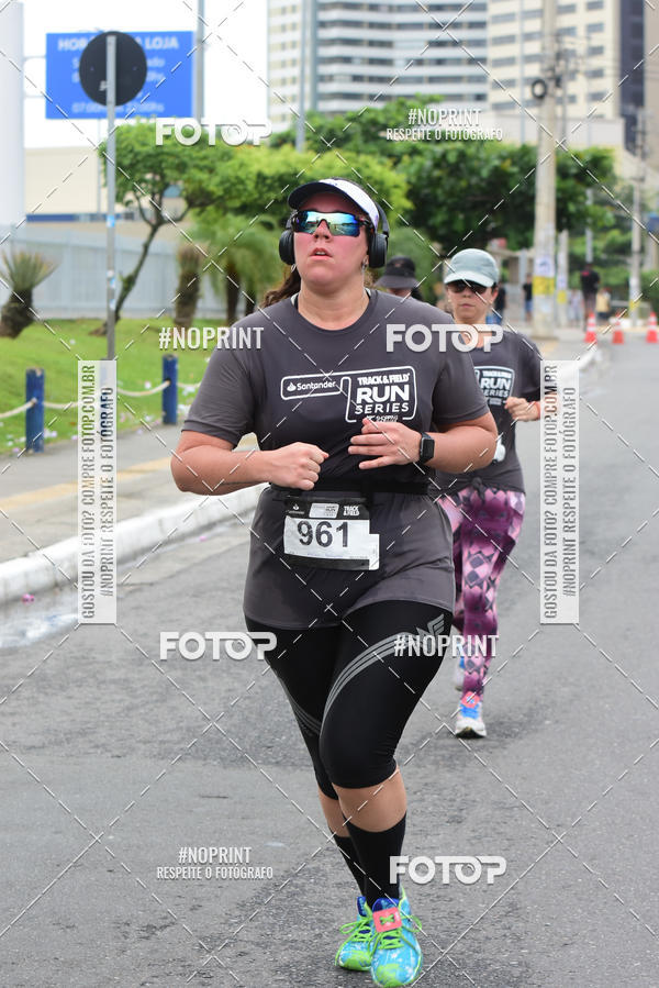 Acquista le foto dell'eventoSantander Track&Field Run Series - Shopping da Bahia in Fotop
