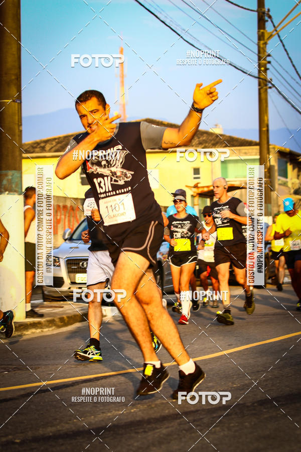 Buy your photos of the eventguia 13K Praia Grande on Fotop