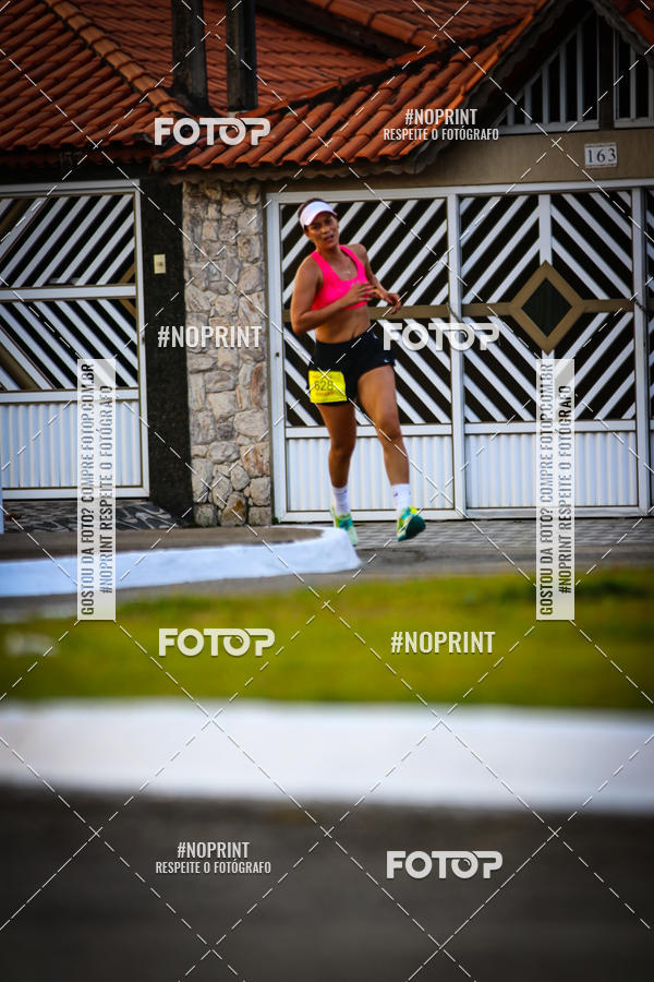 Buy your photos of the eventguia 13K Praia Grande on Fotop