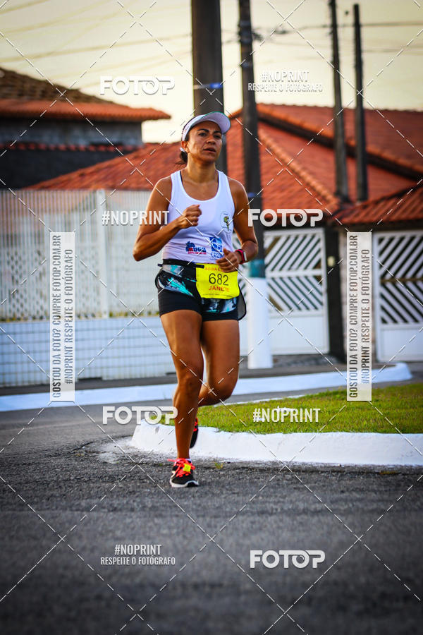 Buy your photos of the eventguia 13K Praia Grande on Fotop