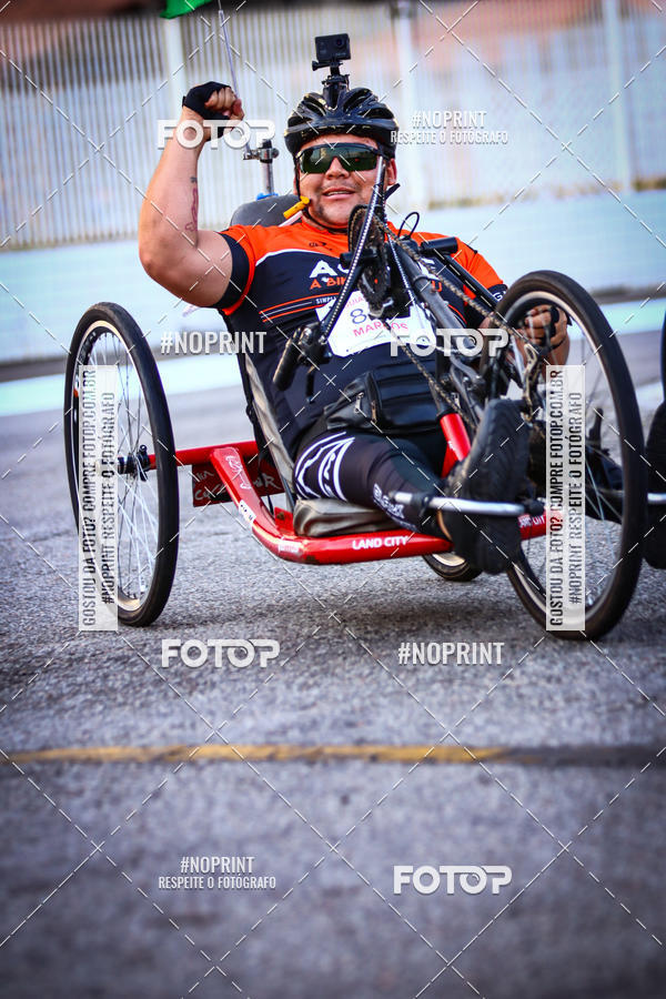 Buy your photos of the eventguia 13K Praia Grande on Fotop