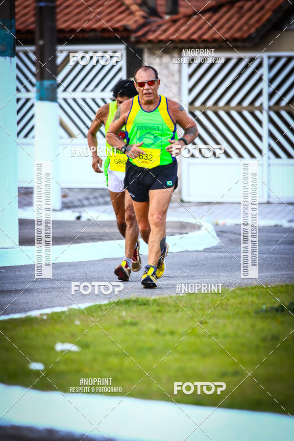 Buy your photos of the eventguia 13K Praia Grande on Fotop