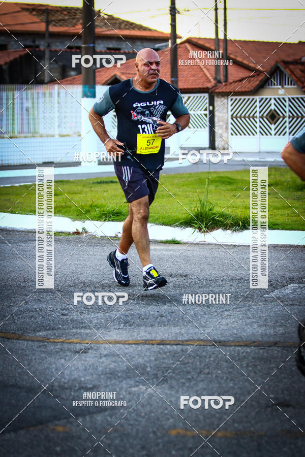 Buy your photos of the eventguia 13K Praia Grande on Fotop