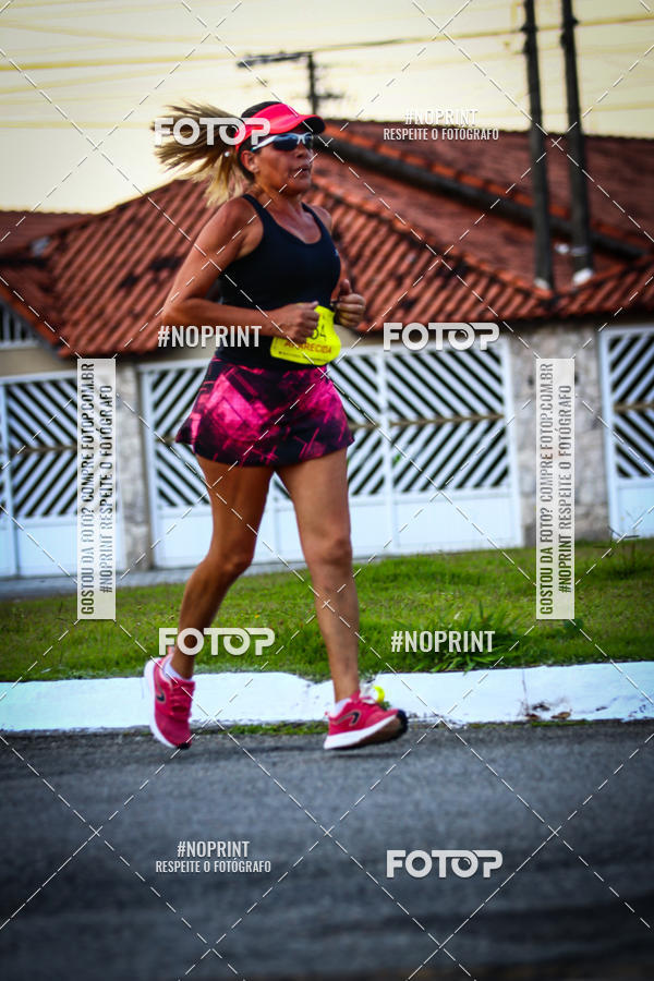Buy your photos of the eventguia 13K Praia Grande on Fotop