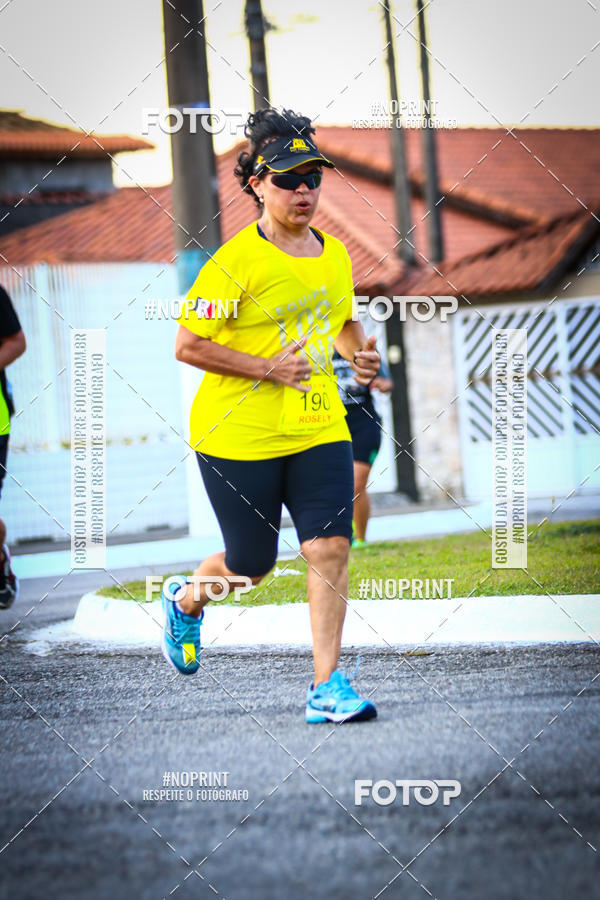 Buy your photos of the eventguia 13K Praia Grande on Fotop