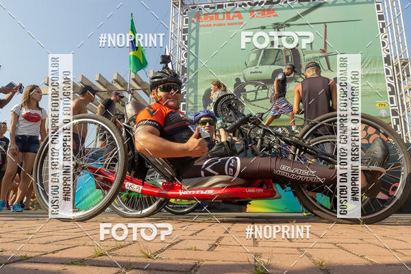 Buy your photos of the eventguia 13K Praia Grande on Fotop