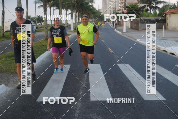 Buy your photos of the eventguia 13K Praia Grande on Fotop