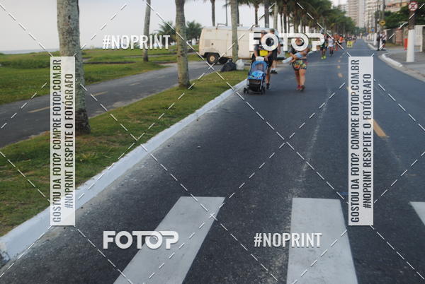 Buy your photos of the eventguia 13K Praia Grande on Fotop