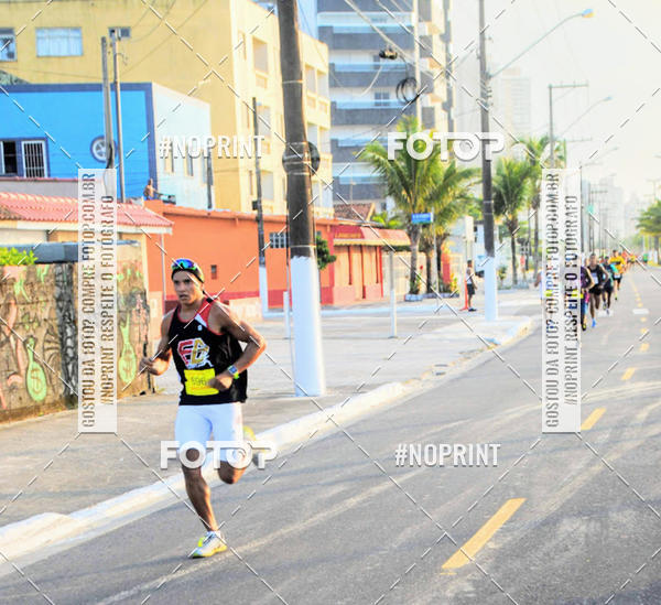 Buy your photos of the eventguia 13K Praia Grande on Fotop