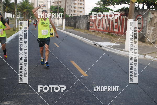 Buy your photos of the eventguia 13K Praia Grande on Fotop