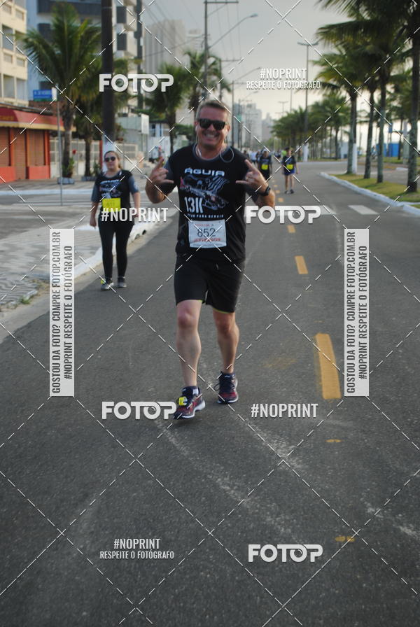 Buy your photos of the eventguia 13K Praia Grande on Fotop