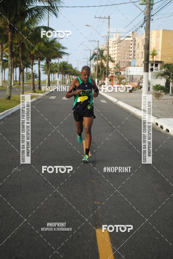 Buy your photos of the eventguia 13K Praia Grande on Fotop