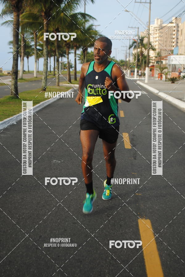 Buy your photos of the eventguia 13K Praia Grande on Fotop