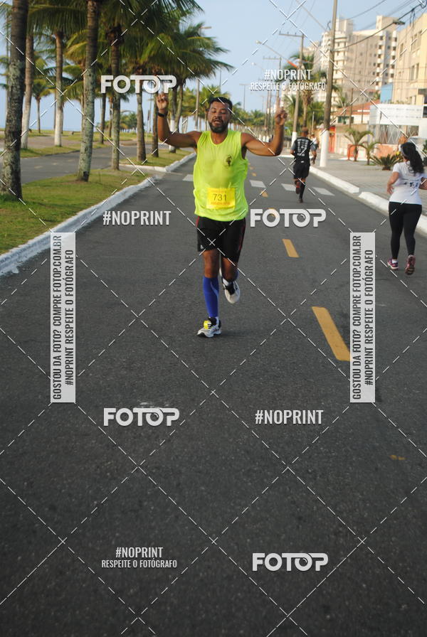 Buy your photos of the eventguia 13K Praia Grande on Fotop