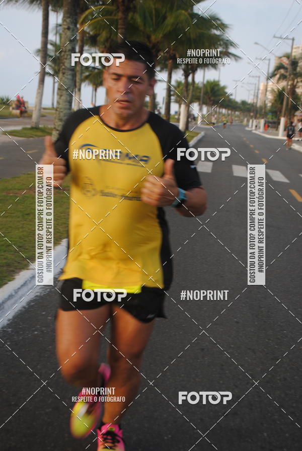 Buy your photos of the eventguia 13K Praia Grande on Fotop