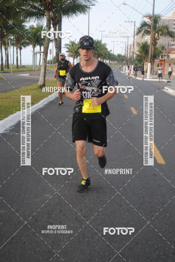 Buy your photos of the eventguia 13K Praia Grande on Fotop