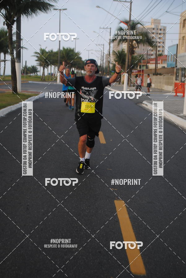 Buy your photos of the eventguia 13K Praia Grande on Fotop