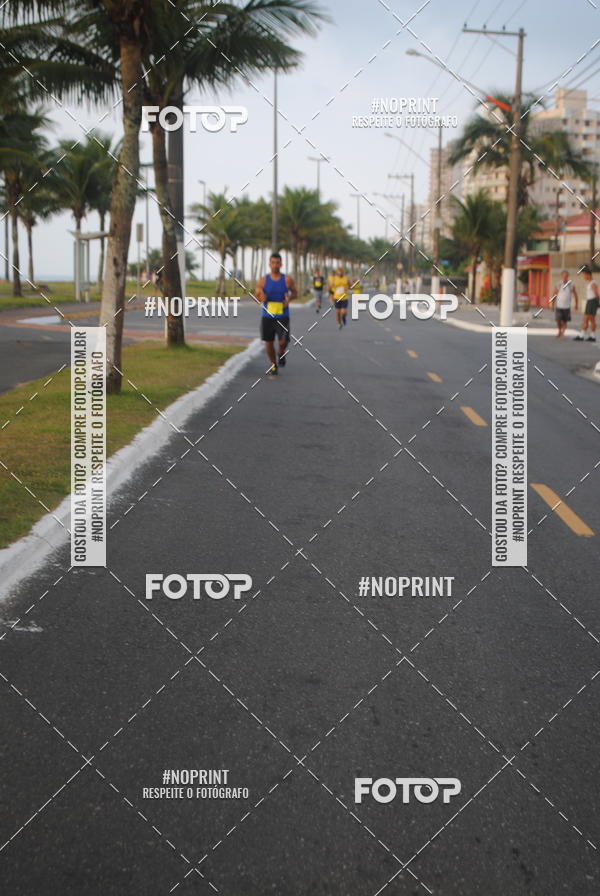 Buy your photos of the eventguia 13K Praia Grande on Fotop