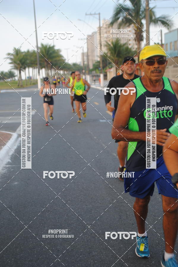 Buy your photos of the eventguia 13K Praia Grande on Fotop